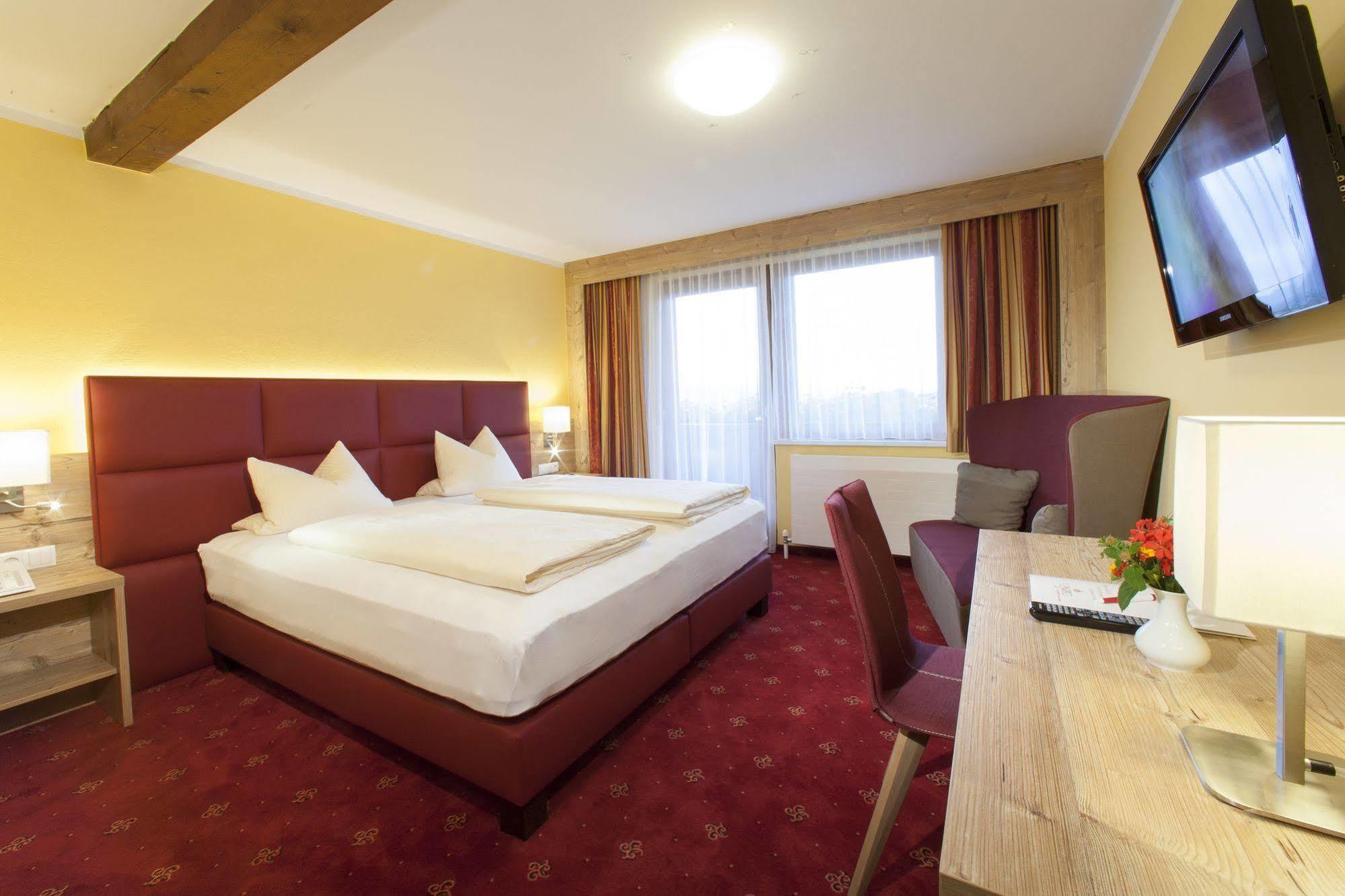 Hotel Bruno Fuegen Luaran gambar