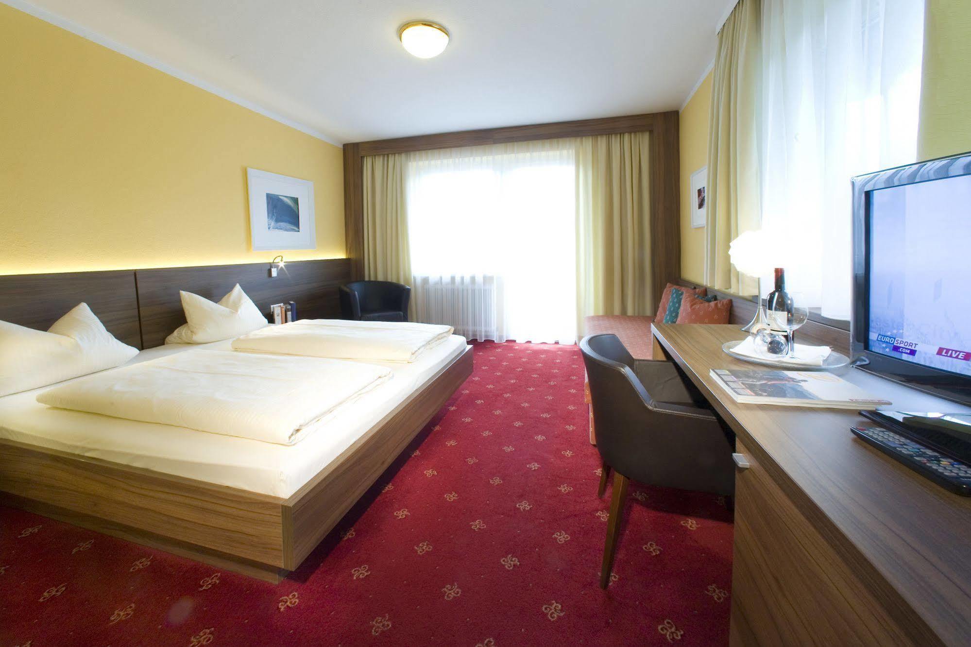 Hotel Bruno Fuegen Luaran gambar